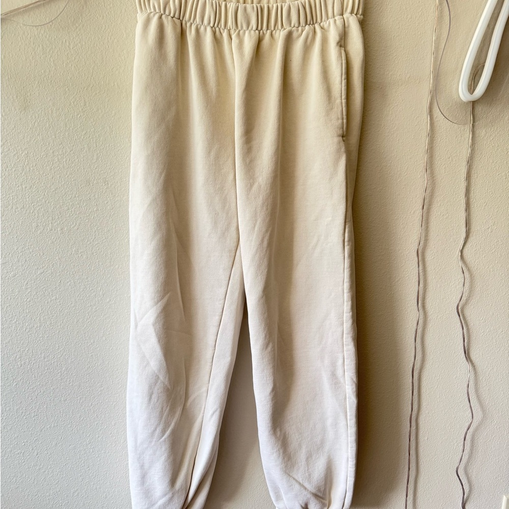 PacSun Cream/White Sweatpants – Size Medium